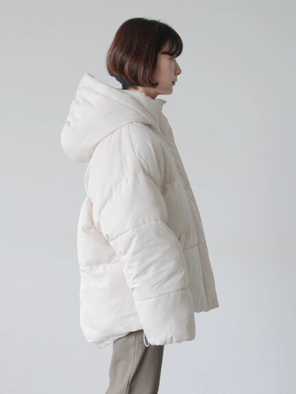 裾ラウンド中綿ブルゾン（ブラック/ライトベージュ/キナリ）｜Samansa Mos2 blue（サマンサモスモス ブルー）通販