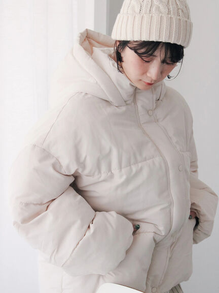 裾ラウンド中綿ブルゾン（ブラック/ライトベージュ/キナリ）｜Samansa Mos2 blue（サマンサモスモス ブルー）通販