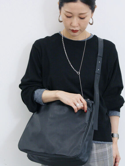 ［ちか］⭐️送料込み⭐️美品 Camicia ＋スタンド軽量Bag赤 楽天市場】シャカシャカ（カラーレッド）（バッグ・小物