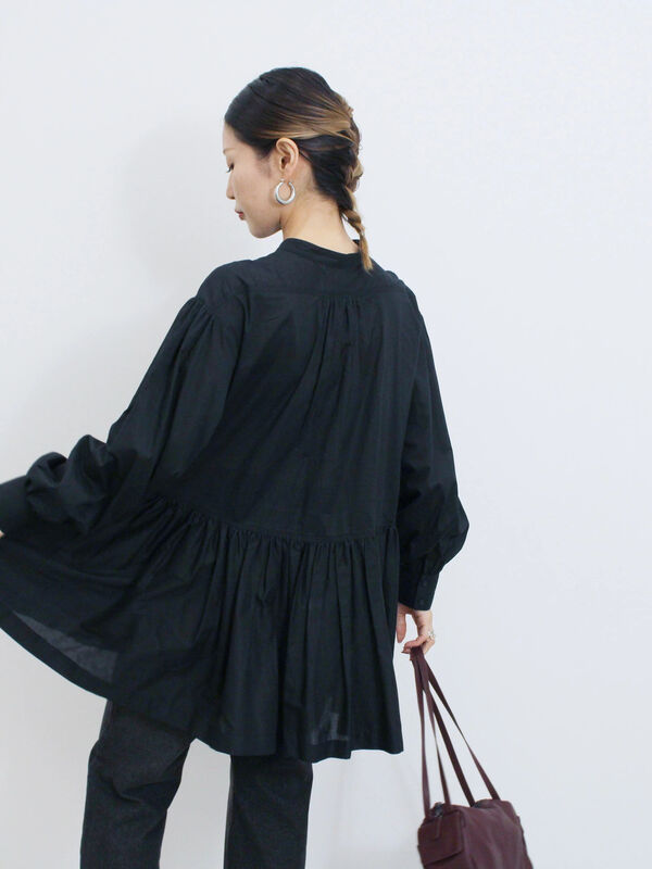 セール】 切り替えギャザーチュニックブラウス（ブラック/シュアカ/S
