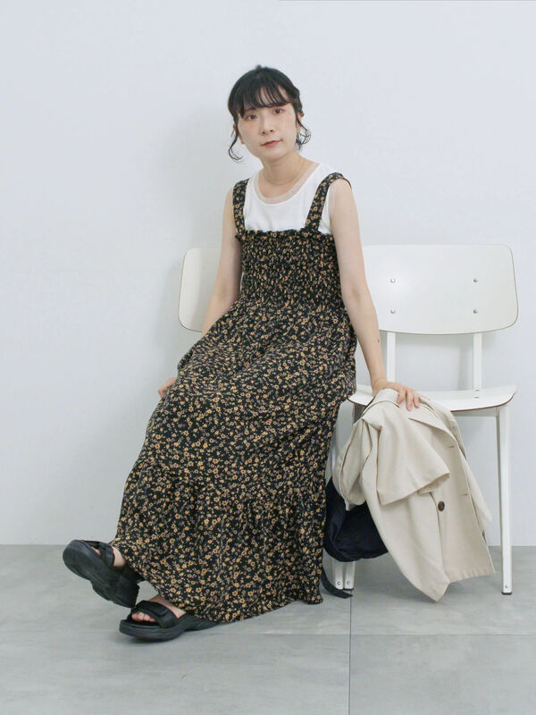 美品 ハロッズ ブラック 花柄 ワンピース 2（M） 4172✠ 美品 ハロッズ ブラック 花柄 ワンピース 2