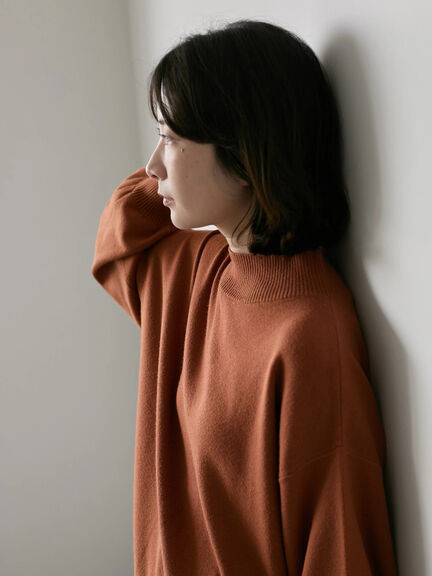 【Hug knit】袖ボリュームハイネックプルオーバー（ブラック/レッド/ダークオレンジ/グリーン/ＴＯＰグレー）｜Samansa Mos2 blue（サマンサモスモス ブルー）通販