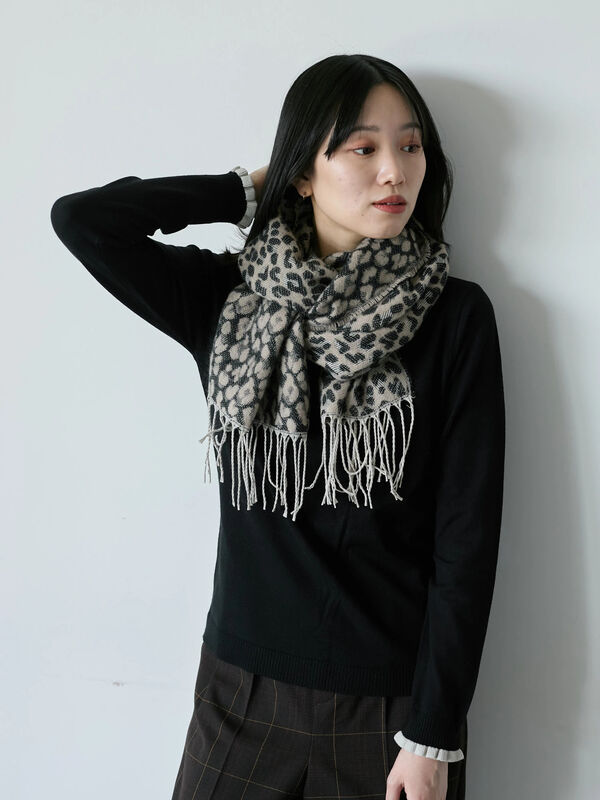 セール】 レオパードマフラー（チャコールグレー/ベージュ