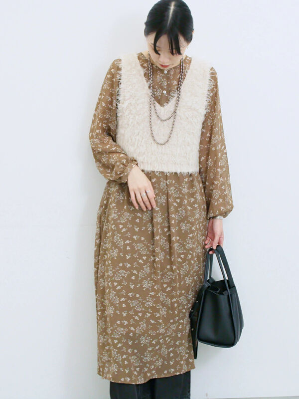 セール】 ◎花柄ワンピース（ブラック/ブラウン/キナリ/ワンピース