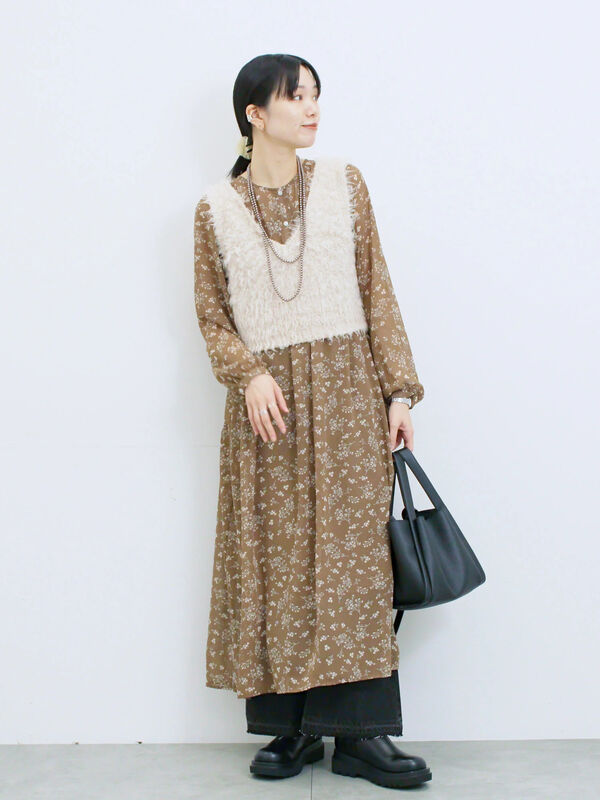 セール】 ◎花柄ワンピース（ブラック/ブラウン/キナリ/ワンピース