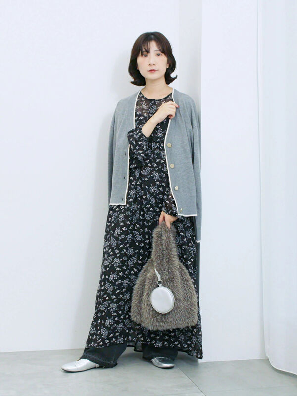 PONTA@ワンピフルパラ　専用 セール】 Vuelta フラワー総刺繍ワンピース （ロング・マキシ丈