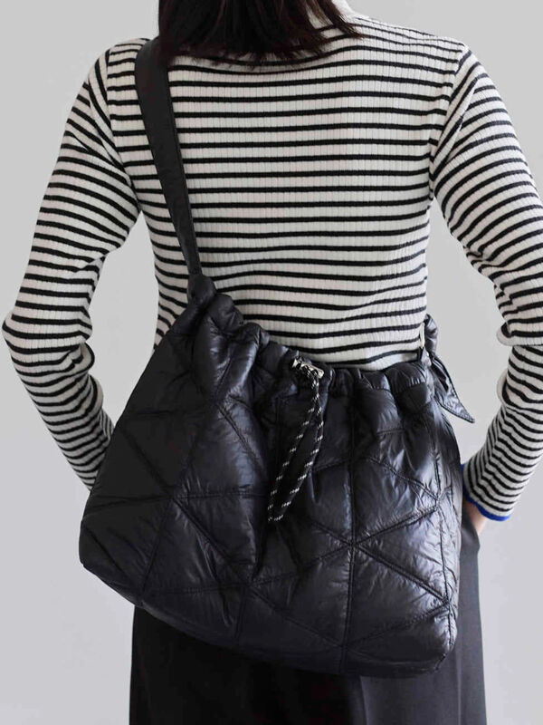 キルティングバッグ（ブラック）｜Samansa Mos2 blue（サマンサモスモス ブルー）通販