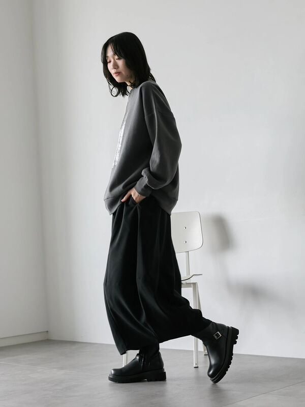 セール】 ◎箔プリントスウェット（オフホワイト/チャコールグレー