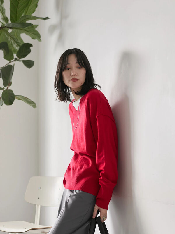 セール】 ◎Vネックニットプルオーバー（ブラック/レッド/ブルー