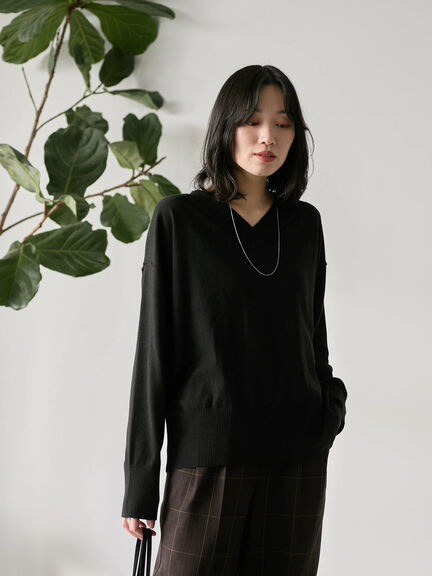 ◎Vネックニットプルオーバー（ブラック/レッド/ブルー/キナリ）｜Samansa Mos2 blue（サマンサモスモス ブルー）通販