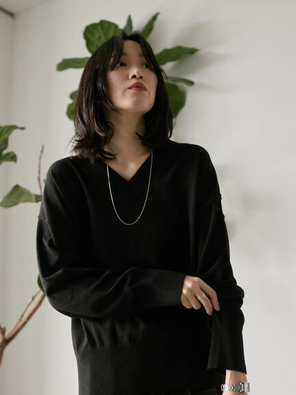 ◎Vネックニットプルオーバー（ブラック/レッド/ブルー/キナリ）｜Samansa Mos2 blue（サマンサモスモス ブルー）通販