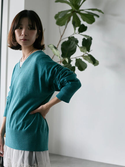 ◎Vネックニットプルオーバー（ブラック/レッド/ブルー/キナリ）｜Samansa Mos2 blue（サマンサモスモス ブルー）通販