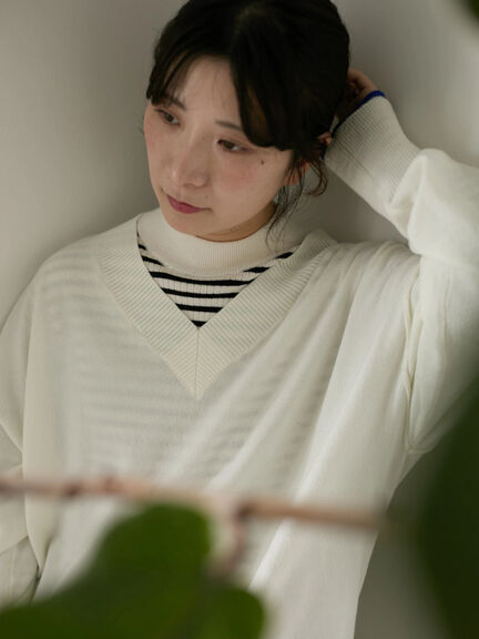 ◎Vネックニットプルオーバー（ブラック/レッド/ブルー/キナリ）｜Samansa Mos2 blue（サマンサモスモス ブルー）通販