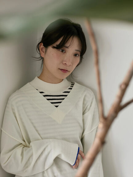 ◎Vネックニットプルオーバー（ブラック/レッド/ブルー/キナリ）｜Samansa Mos2 blue（サマンサモスモス ブルー）通販