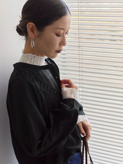 切替タックブラウス（オフホワイト/ブラック/Ｓグレー）｜Samansa Mos2 blue（サマンサモスモス ブルー）通販