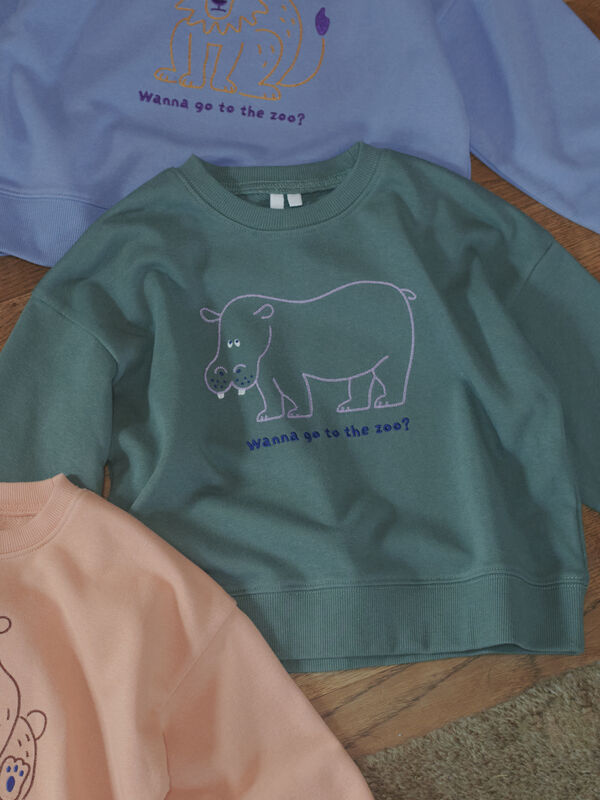 セール】 アニマルチェーン刺繍トレーナー（オレンジ/グリーン/ブルー