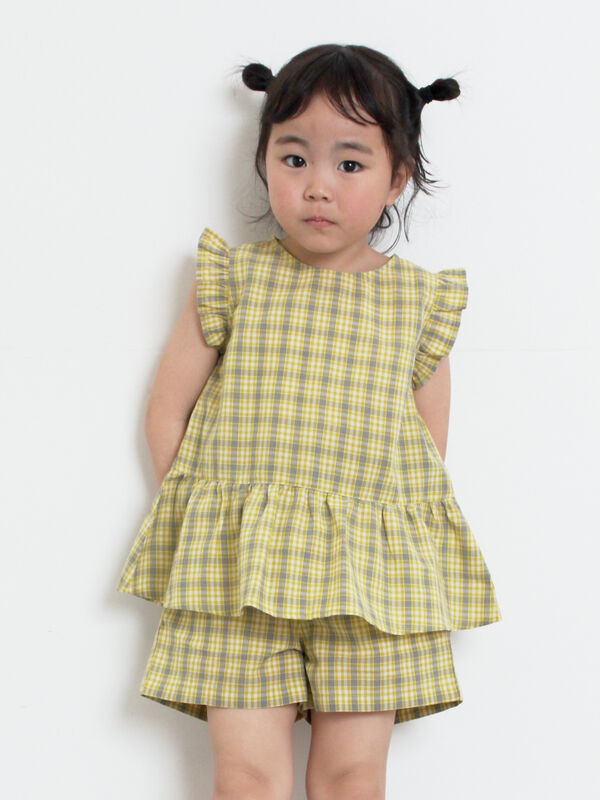 セール】 ☆チェック肩フリルブラウス(セットアップ可)（レッド