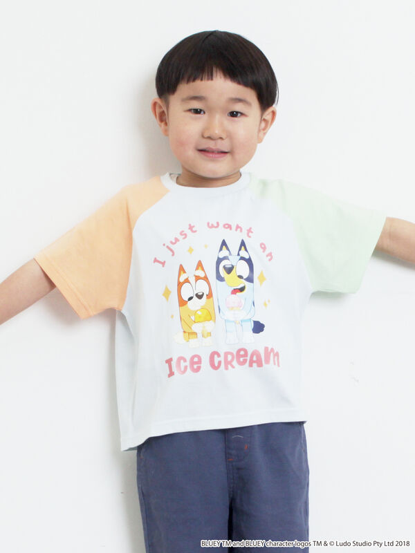 ブルーイ】配色ラグランプリントTシャツ（サックスブルー/オートミール