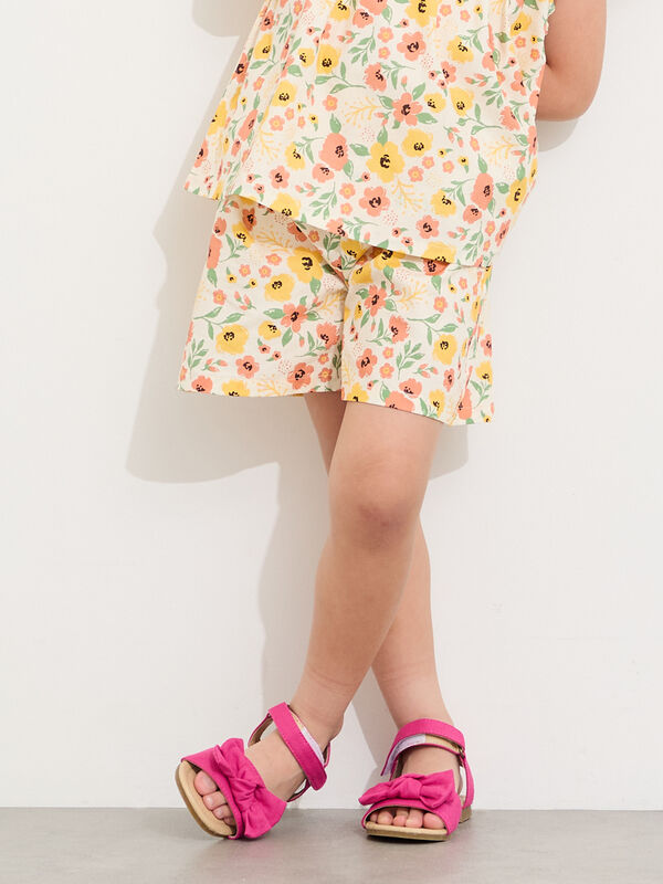 セール】 ☆花柄ショートパンツ(セットアップ可)（オフホワイト