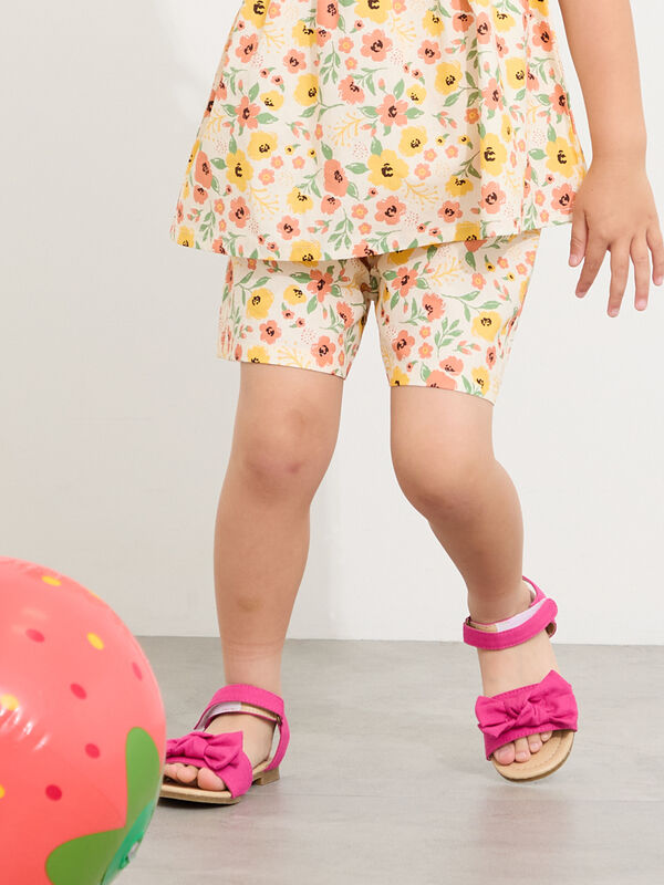 セール】 ☆花柄ショートパンツ(セットアップ可)（オフホワイト