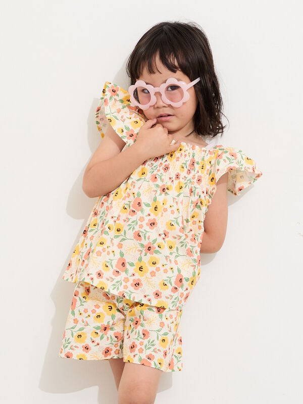 ショートパンツ Sサイズ　花柄 セール】 ☆花柄ショートパンツ(セットアップ可)（オフホワイト
