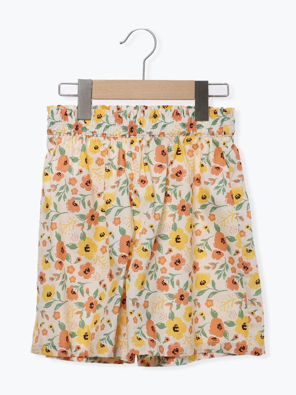 花柄ショートパンツ(セットアップ可)（オフホワイト/ネイビー/ボトムス