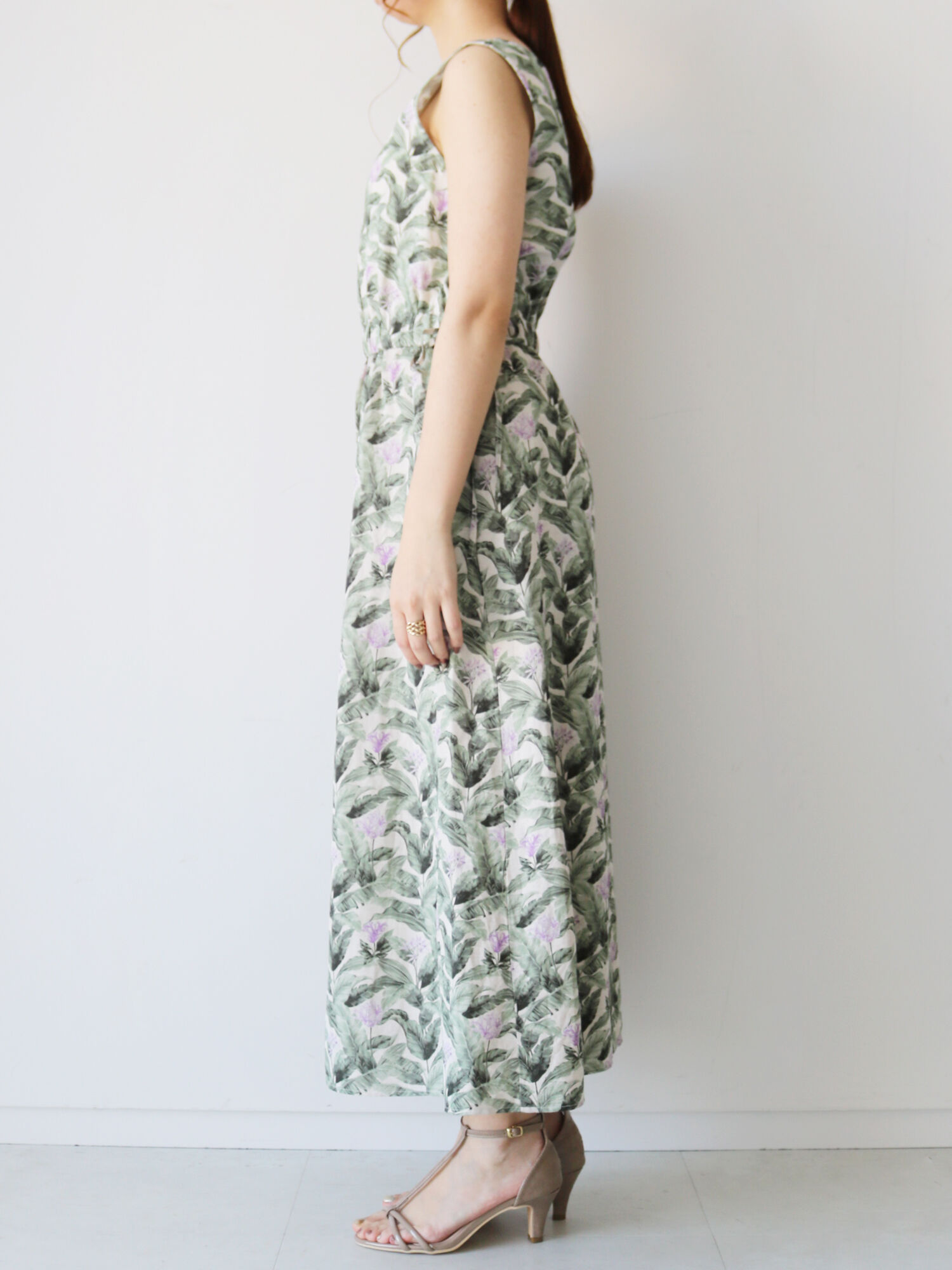 セール ボタニカルプリントロングワンピース ブラック ベージュ ワンピース Te Chichi Classic テチチ クラシック 公式通販