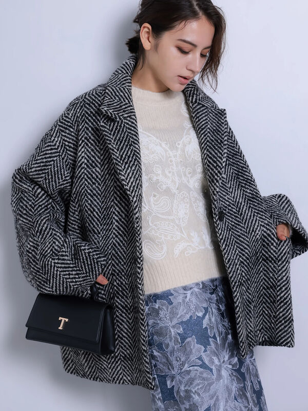 セール】 フロントエンブロイダリーニット（オフホワイト  