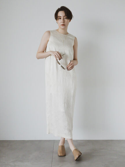 【JAPAN FABRIC】リンクルアセテートサテンワンピース《2025summer catalog item》（オフホワイト）｜Te chichi CLASSIC（テチチ クラシック）通販