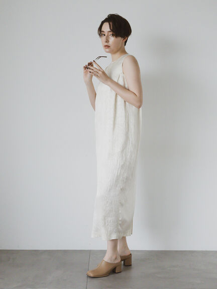 【JAPAN FABRIC】リンクルアセテートサテンワンピース《2025summer catalog item》（オフホワイト）｜Te chichi CLASSIC（テチチ クラシック）通販