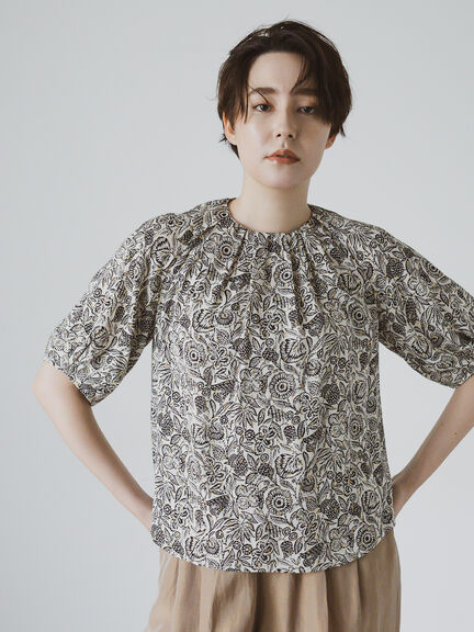 【DEVEAUX】ボタニカルプリントブラウス（セットアップ可）《2025summer catalog item》（ベージュ）｜Te chichi CLASSIC（テチチ クラシック）通販