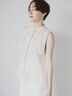 【JAPAN FABRIC】箔ドットジャガードラッフルヨークブラウス《2025summer catalog item》（ベージュ）｜Te chichi CLASSIC（テチチ クラシック）通販