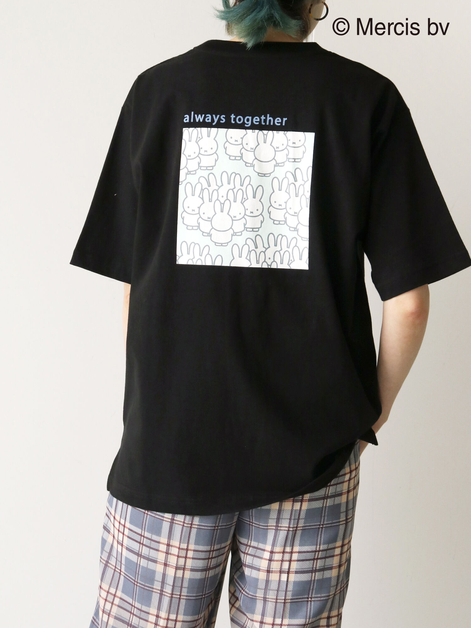 Miffyコラボ ミッフィーバックプリントtシャツ オフホワイト ブラック トップス Melan Cleuge Women メランクルージュ ウィメン 公式通販