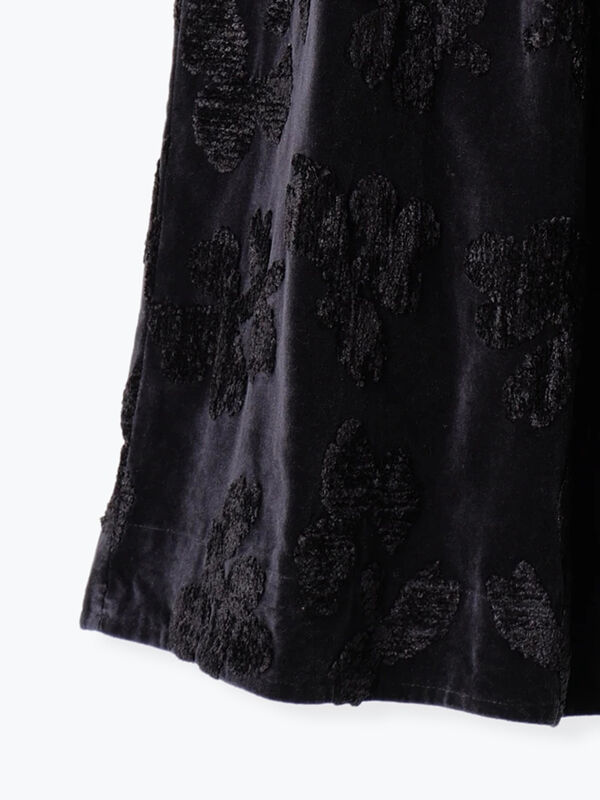 ホイップクリーム刺繍別珍スカート（オフホワイト/ブラック/ボトムス