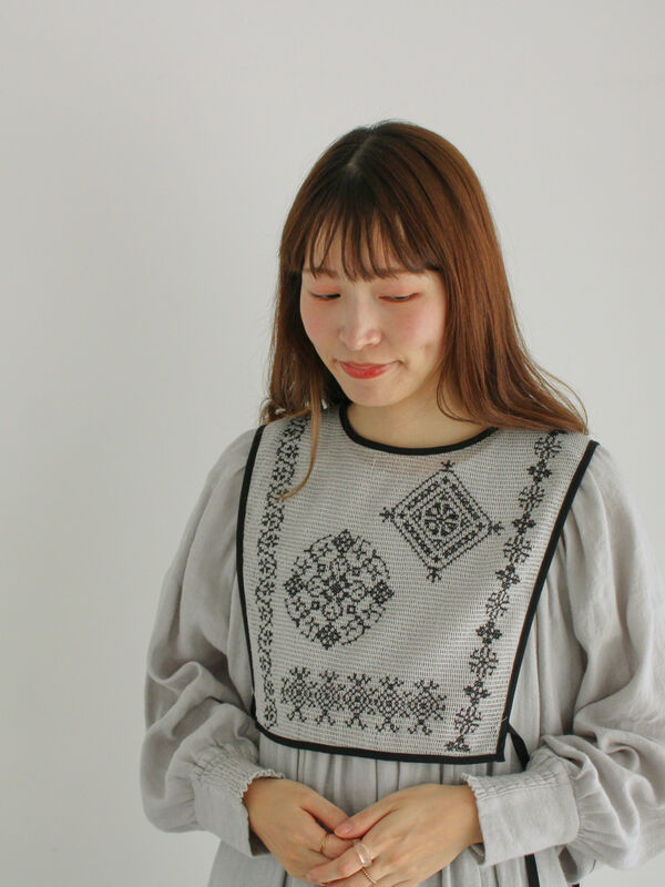 メッシュ刺繍ベスト付ワンピース（オフホワイト/グレー/ブラック/ワンピース/ワンピース）| TSUHARU by Samansa Mos2（ツハルバイ サマンサモスモス）公式通販