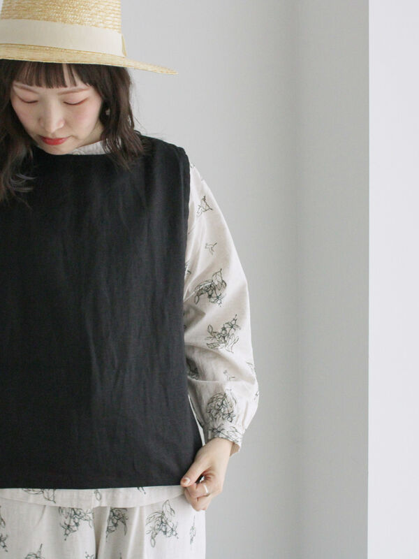 セール】 リネン前後2WAYベスト（ブラック/キナリ/アウター/ベスト