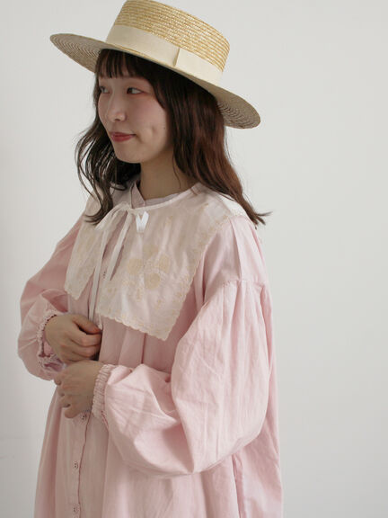 【WEB限定 Sサイズ】刺繍襟付き鉱物顔料染めワンピース（オフホワイト/ピンク/ベージュ）｜TSUHARU by Samansa Mos2（ツハルバイサマンサモスモス）通販