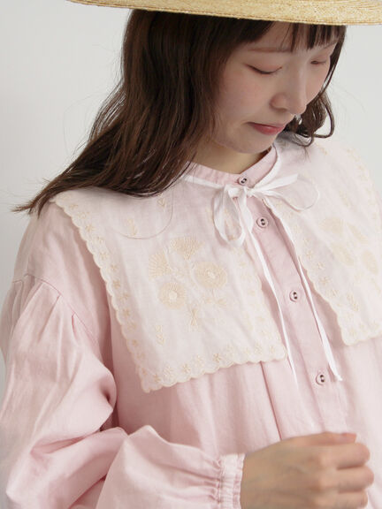 【WEB限定 Sサイズ】刺繍襟付き鉱物顔料染めワンピース（オフホワイト/ピンク/ベージュ）｜TSUHARU by Samansa Mos2（ツハルバイサマンサモスモス）通販