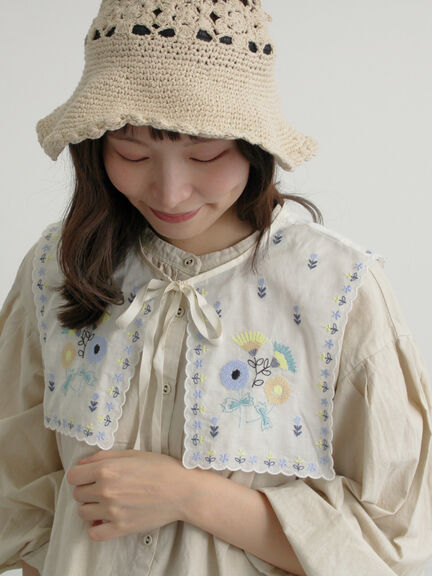 【WEB限定 Sサイズ】刺繍襟付き鉱物顔料染めワンピース（オフホワイト/ピンク/ベージュ）｜TSUHARU by Samansa Mos2（ツハルバイサマンサモスモス）通販