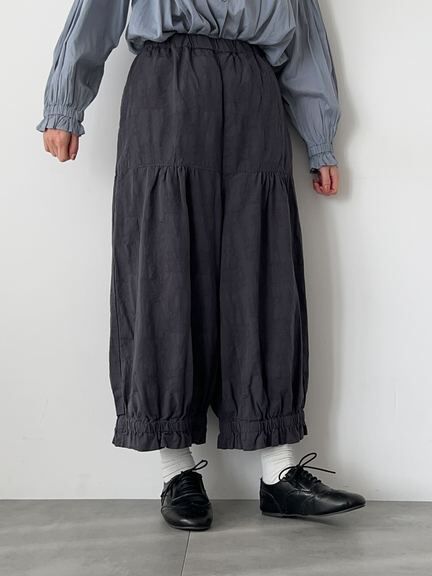コットンジャカード製品染め裾フリルパンツ（チャコールグレー/イエロー）｜TSUHARU by Samansa Mos2（ツハルバイサマンサモスモス）通販