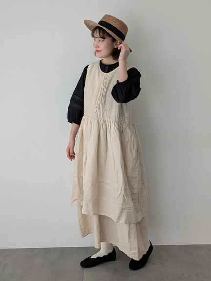 【WEB限定 Sサイズ】ノースリピンタックワンピース（ブラック/レッド/ベージュ）｜TSUHARU by Samansa Mos2（ツハルバイサマンサモスモス）通販