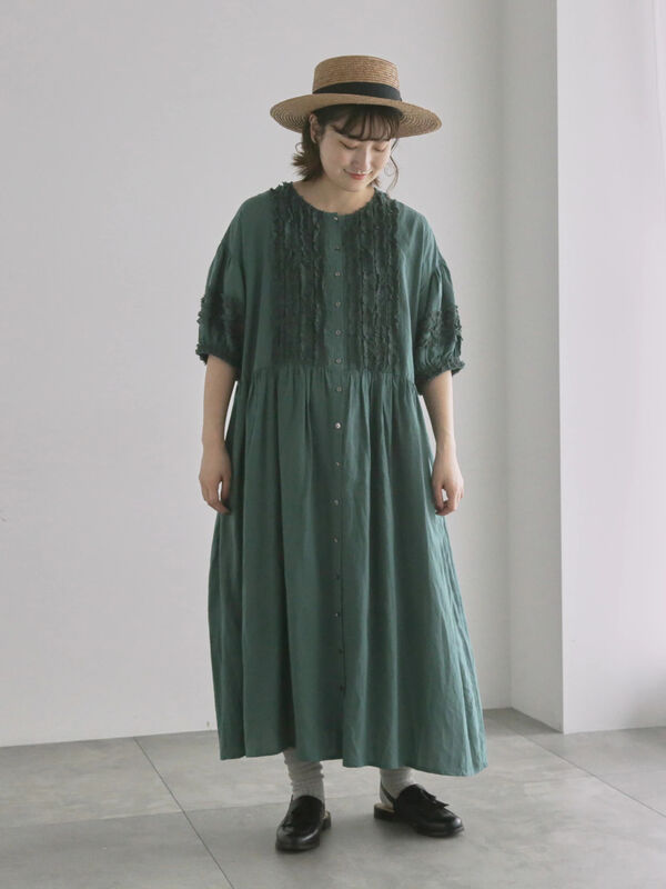 【WEB限定 Sサイズ】【WACLOTH】フリル切替ワンピース（チャコールグレー/ベージュ/グリーン）｜TSUHARU by Samansa Mos2（ツハルバイサマンサモスモス）通販