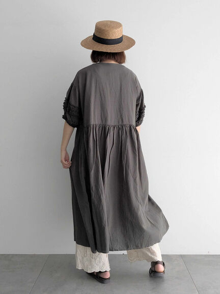 【WEB限定 Sサイズ】【WACLOTH】フリル切替ワンピース（チャコールグレー/ベージュ/グリーン）｜TSUHARU by Samansa Mos2（ツハルバイサマンサモスモス）通販