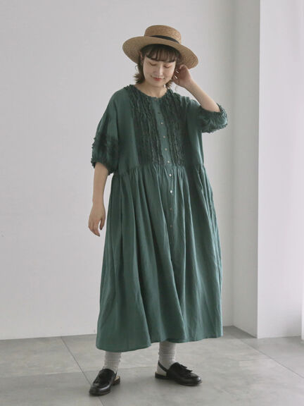 【WEB限定 Sサイズ】【WACLOTH】フリル切替ワンピース（チャコールグレー/ベージュ/グリーン）｜TSUHARU by Samansa Mos2（ツハルバイサマンサモスモス）通販