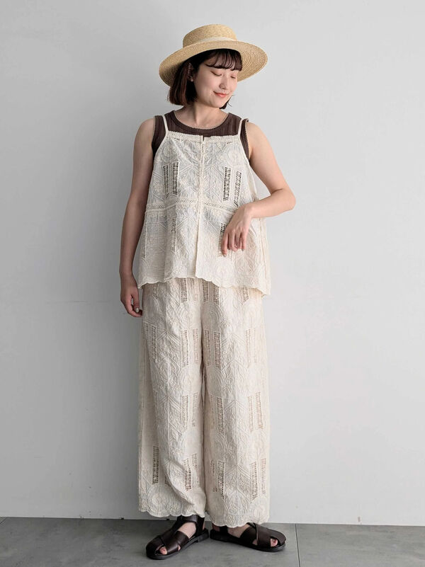 セール】 【コードエンブロイダリー】キャミブラウス（ブラック/キナリ