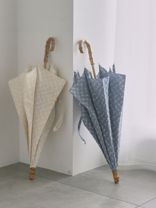 WEB限】三角模様の晴雨兼用日傘（グレー/ベージュ/ブルー/雑貨/その他