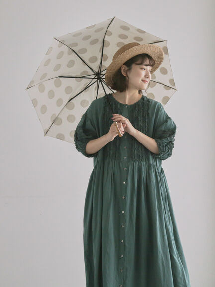 【WEB限】ドット模様の晴雨兼用日傘（ベージュ/ネイビー）｜TSUHARU by Samansa Mos2（ツハルバイサマンサモスモス）通販