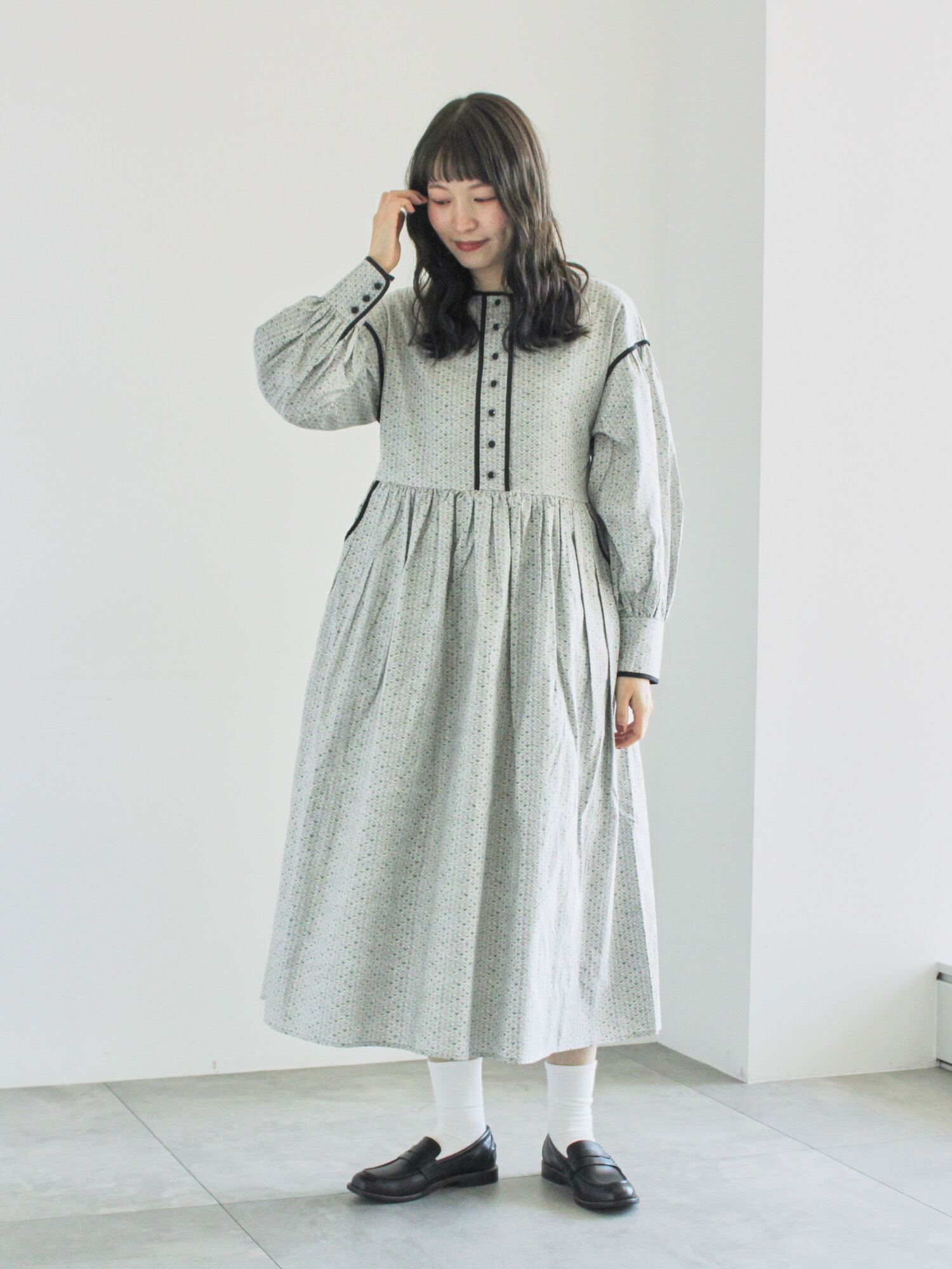 セール！Tsuharu by Samansa Mos2　LIBERTYワンピース LIBERTY】Forest Wave柄パイピングワンピース（オフホワイト