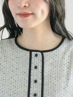 LIBERTY】Forest Wave柄パイピングワンピース（オフホワイト/グレー