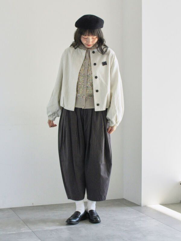 天日干し風加工】タックギャザーパンツ（チャコールグレー/ベージュ